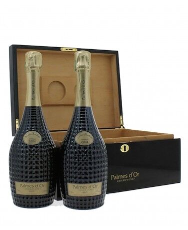 Champagne Nicolas Feuillatte Two palmes d'Or 2006 in cigar box Champagne Nicolas Feuillatte Two palmes d'Or 2006 in cigar box