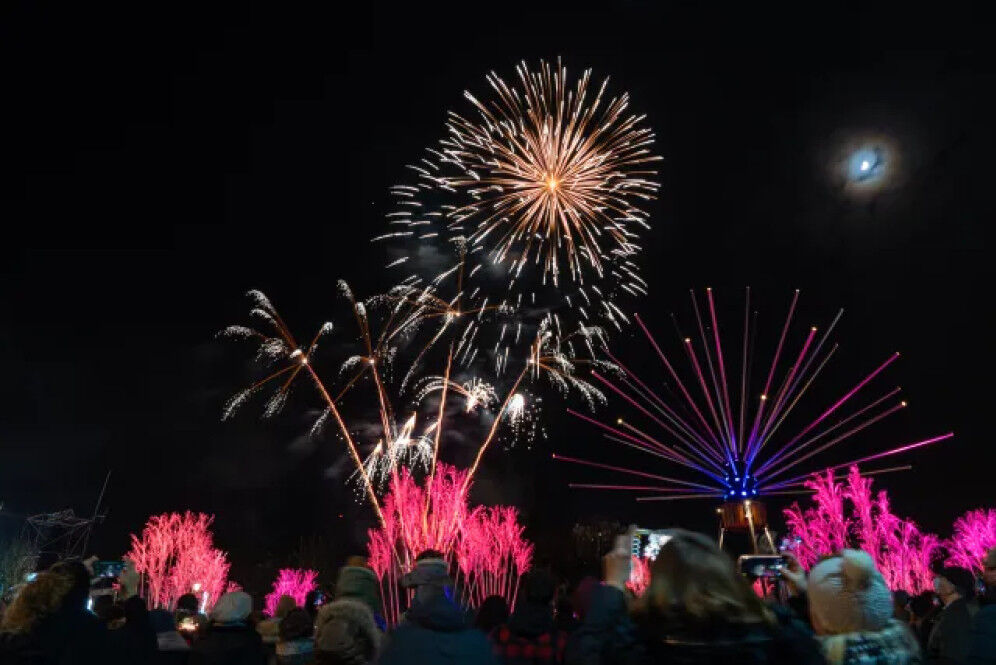 HDL-place-de-Champagne-feu-dartifice-©VilleEpernay